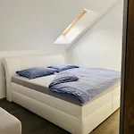 Casa de Férias Apartmánové Kaja, Niko, Simi