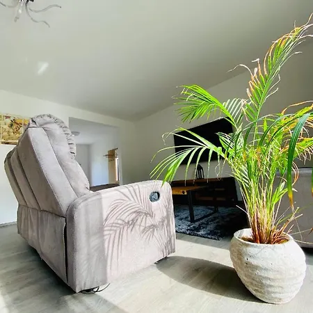 Apartmanove Kaja, Niko, Simi *