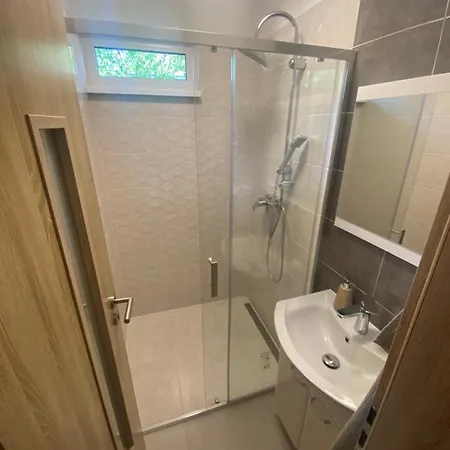 Apartmanove Kaja, Niko, Simi 펜션