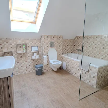 Apartmanove Kaja, Niko, Simi Veľký Meder